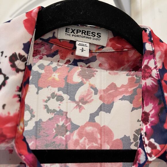 Express The Portofino Shirt Pink Floral Button Up Roll Tab Top Womens Size S - Picture 4 of 9